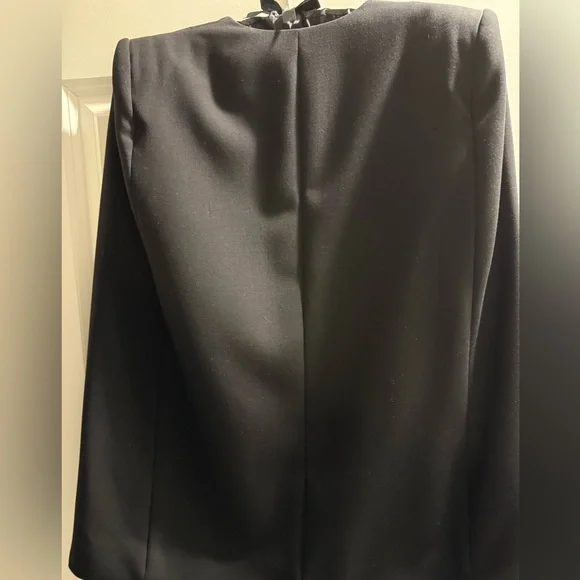 BCBGMaxazria black cape, blazer extra small like new never worn - Picture 2 of 8